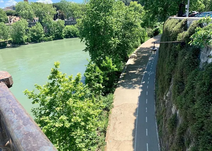 Palazzo Baj In Trastevere Рим