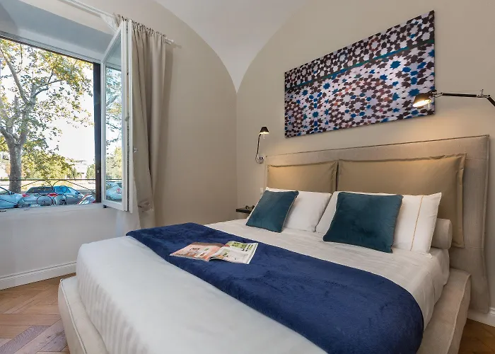 Palazzo Baj In Trastevere 4*