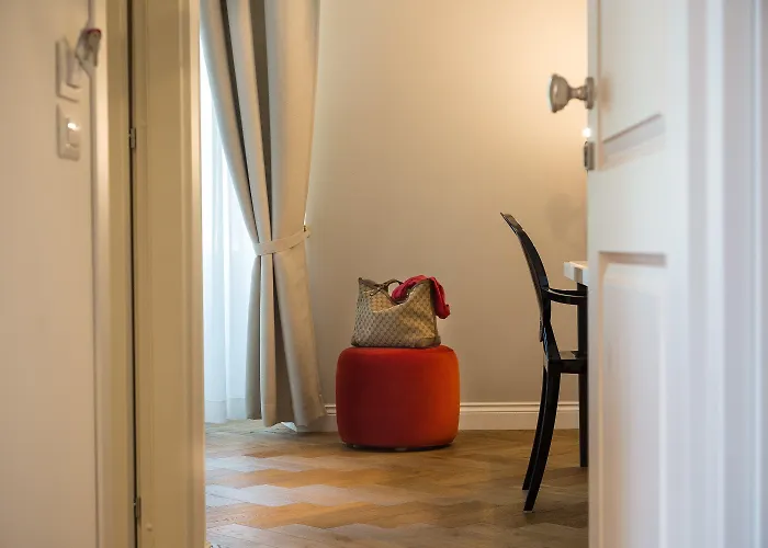 Palazzo Baj In Trastevere בית הארחה רומא