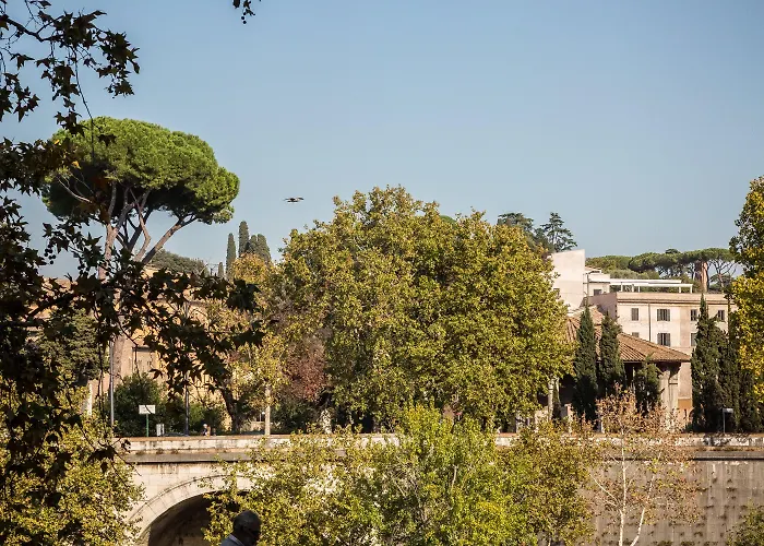 Konukevi Palazzo Baj In Trastevere 4*