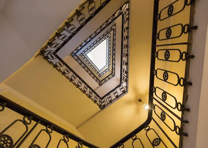 בית הארחה Palazzo Baj In Trastevere רומא